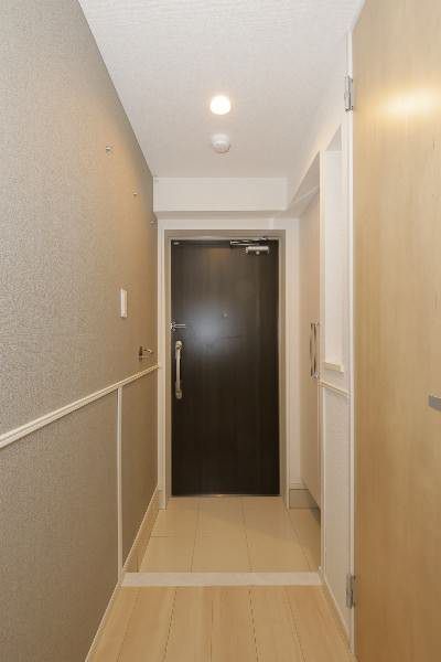 New 1LDK Apartment for Rent in Okinawa City with Pet Options - Thumbnail 4
