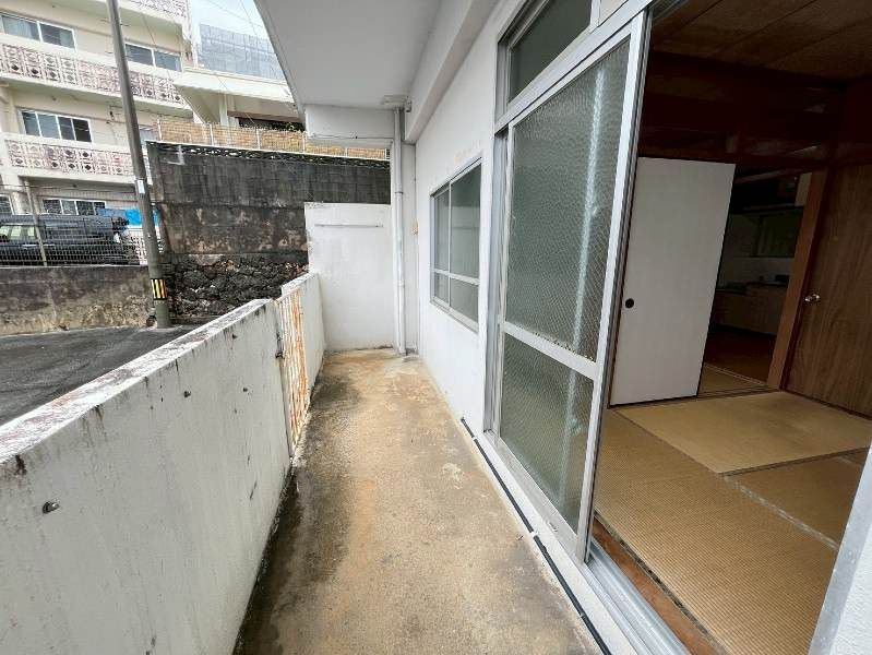 Sumire-so 2DK Apartment for Rent in Urasoe, Okinawa - Thumbnail 2