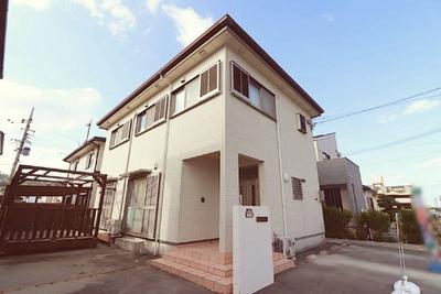 House for sale in Higashihama, Yonabaru-cho (walk-in closet, system kitchen, intercom with monitor, 4LDK, 44.8 million yen) | Okinawa property information [Go Home] No. 5940-541 — Image 1, Yonabaru, Okinawa