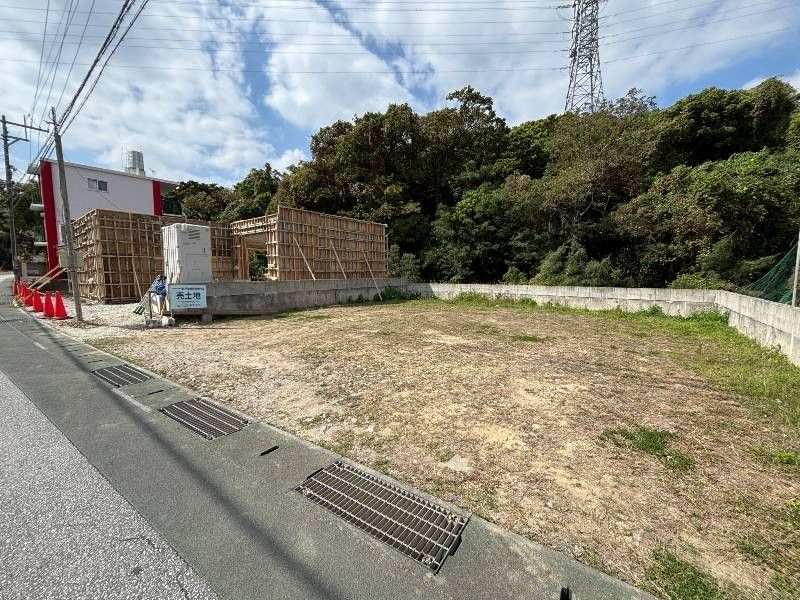 Vacant Land for Sale in Momohara, Okinawa City - Build Your Dream Home - Thumbnail 4