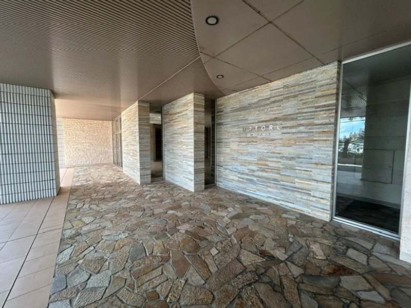 Altuure Mihama High-Floor 2LDK Condo in Chatan, Okinawa - Thumbnail 4