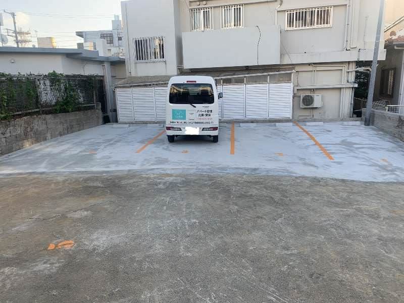Rental Parking Space in Okinawa City for Compact Cars - Thumbnail 4