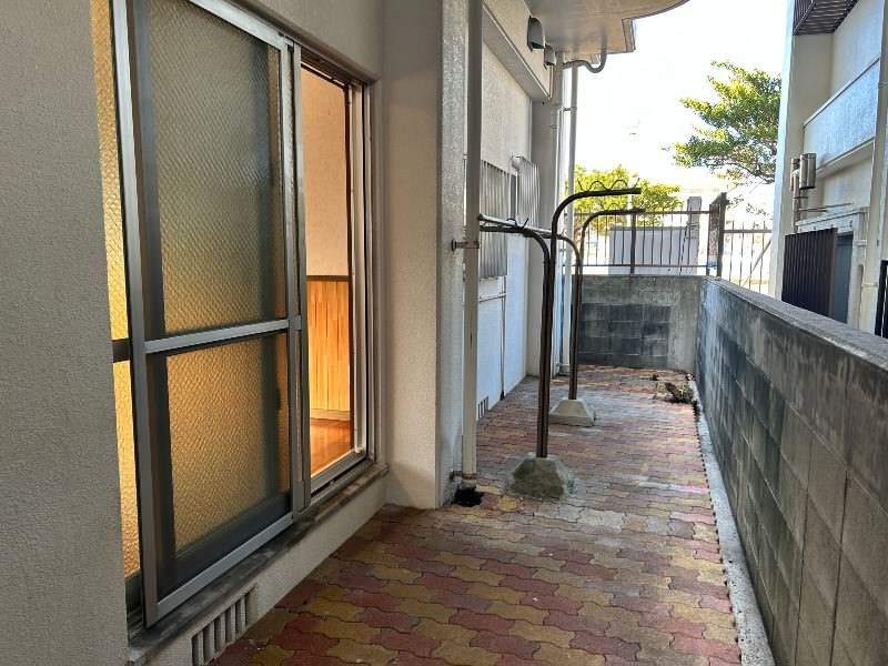 1K Apartment for Rent in Tomigusuku City, Okinawa - Thumbnail 3