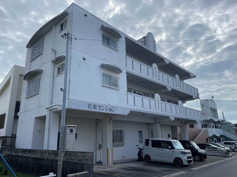 1K Apartment for Rent in Tomigusuku City, Okinawa - Thumbnail 2