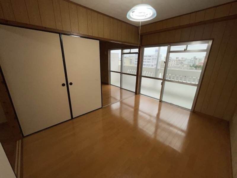 2DK Apartment for Rent in Urasoe, Okinawa - Thumbnail 4