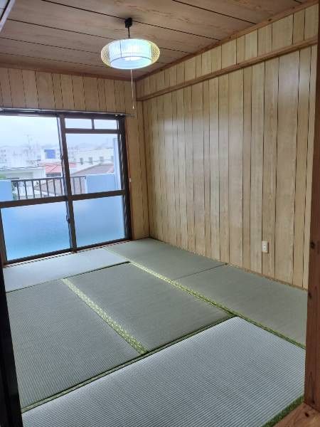 3LDK Apartment for Rent in Okinawa City, Kaibou - Image 1