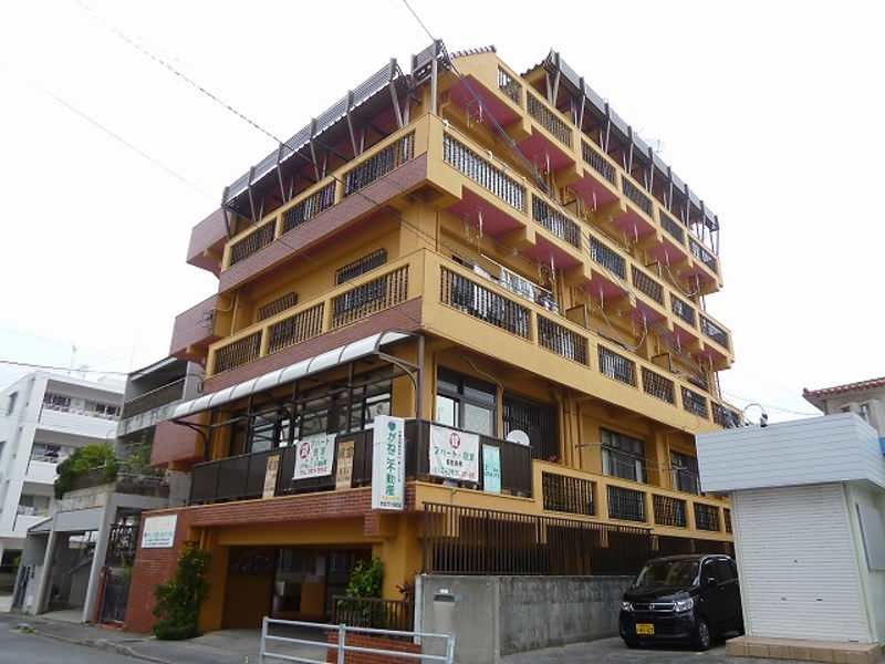 2DK Apartment for Rent in Urasoe City, Okinawa - 39.7 sqm - Thumbnail 2