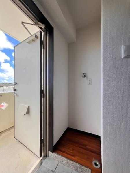 1K Apartment for Rent in Ginowan City, Okinawa - 40,000 Yen - Thumbnail 4