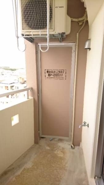 1K Apartment for Rent in Ginowan City, Okinawa - 40,000 Yen - Thumbnail 3