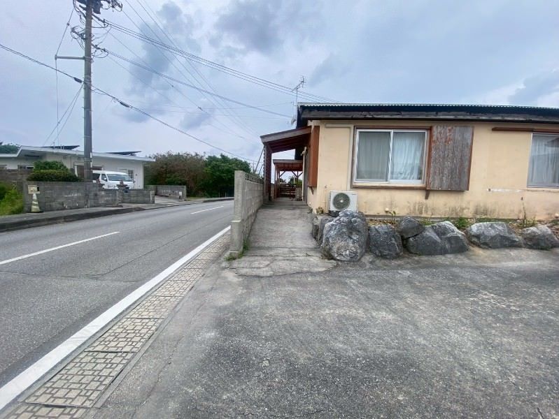 2LDK House for Rent in Sesoko, Motobu Town, Okinawa - Thumbnail 3