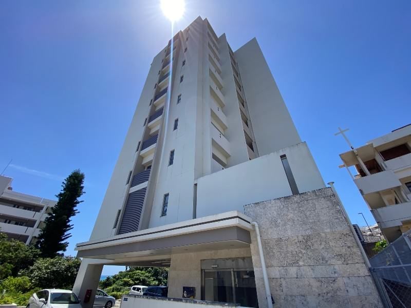 3LDK Apartment for Sale in Okinawa City with Ocean View - Thumbnail 2