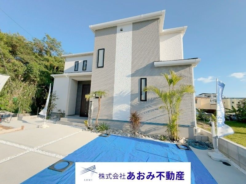 New 4LDK House in Okinawa City with Garden & 3 Parking - Thumbnail 4