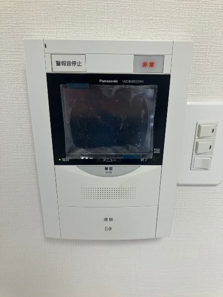 4LDK Rental Apartment in Ginowan, Okinawa with Elevator & Auto-Lock - Thumbnail 4