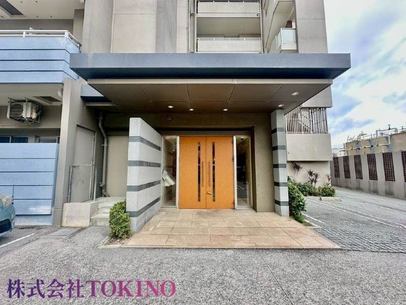 Milco Mansion Matsuo View 2LDK Corner Apartment for Sale in Naha - Thumbnail 3