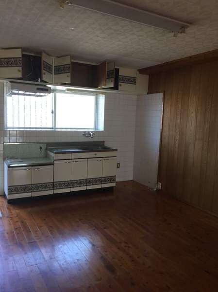2LDK Rental Apartment in Uruma City, Okinawa | 59.5 sqm - Thumbnail 4