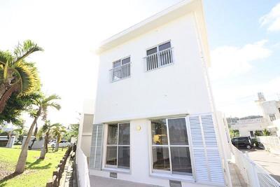 Detached house for sale in Nakagusuku Village Touma (reinforced concrete (RCB), system kitchen, monitor intercom, 3LDK, 38 million yen) | Okinawa property information [Go Home] No. 5940-691 — Image 1, Nakagusuku, Okinawa