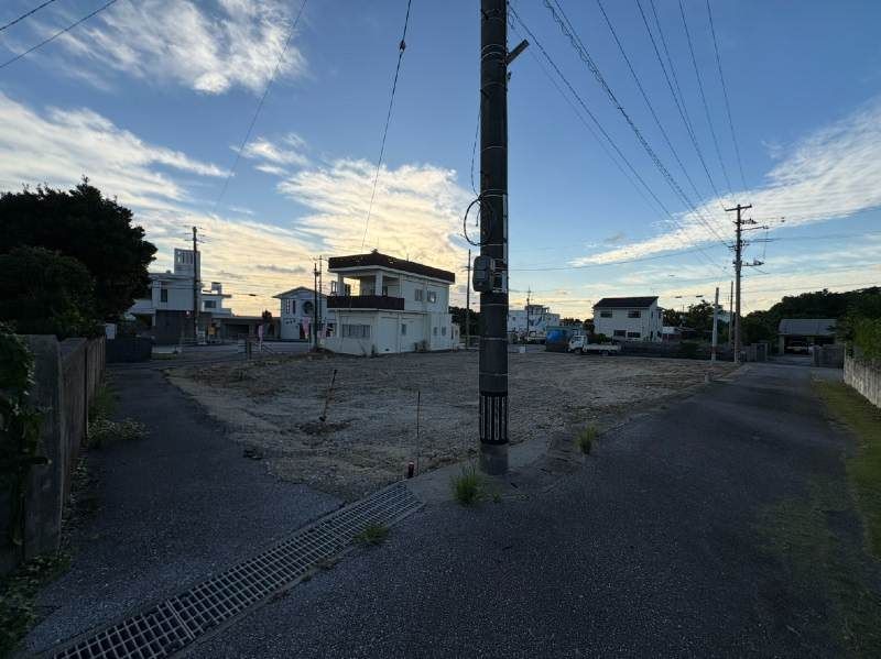 213 Tsubo Land for Sale in Itoman City, Okinawa - Apartment Build Possible - Thumbnail 4