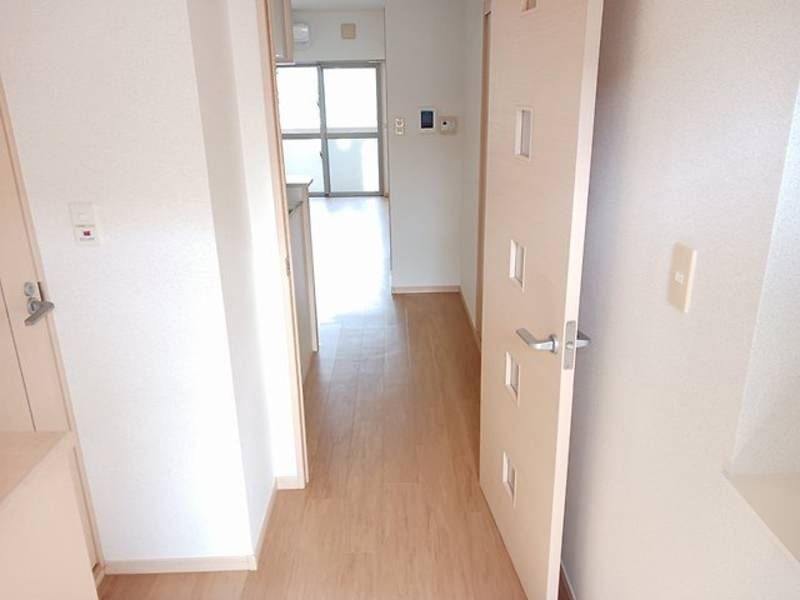 1LDK Apartment for Rent in Urasoe City, Okinawa - 69,000 Yen - Thumbnail 4