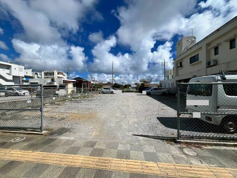 Rental Parking Space Near Urumin Center in Uruma City, Okinawa - Thumbnail 4