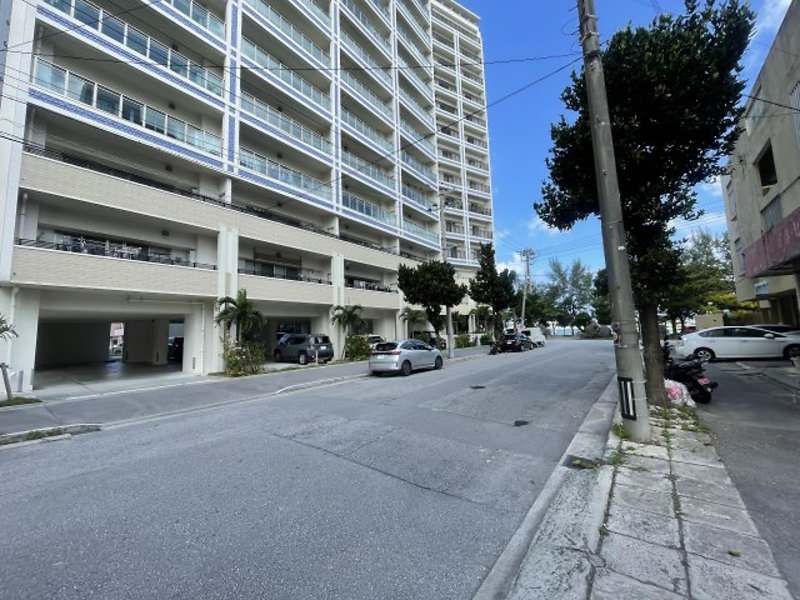 Ocean View 2LDK Apartment in Naha's Branciera Akebono Premist - Thumbnail 4