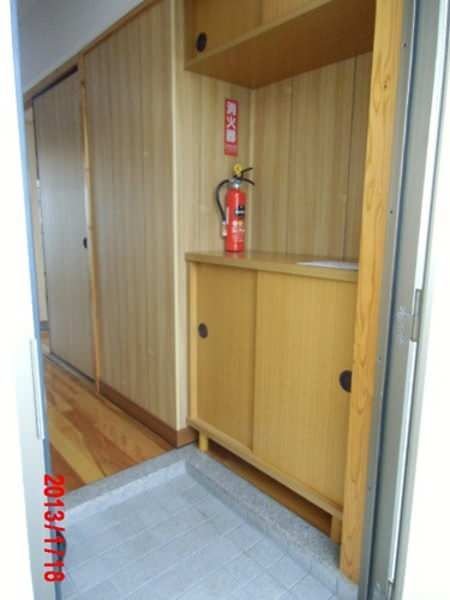 Co-op Tamashiro 3DK Apartment for Rent in Naha, Okinawa - Thumbnail 2