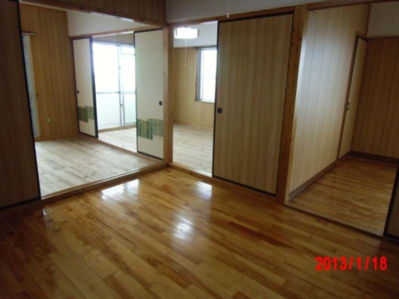 Co-op Tamashiro 3DK Apartment for Rent in Naha, Okinawa - Thumbnail 4