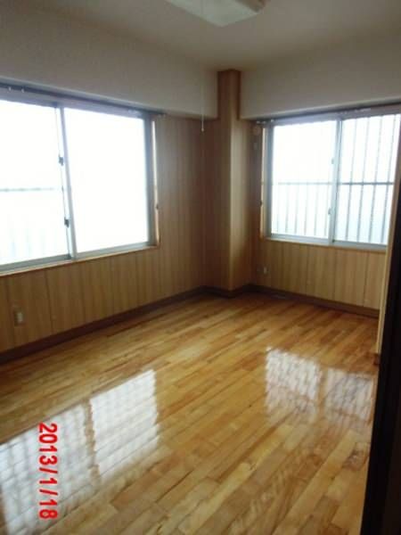 Co-op Tamashiro 3DK Apartment for Rent in Naha, Okinawa - Thumbnail 3