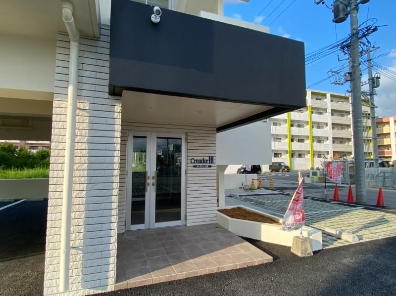 Modern 1K Apartment for Rent in Nago City, Okinawa - Thumbnail 3