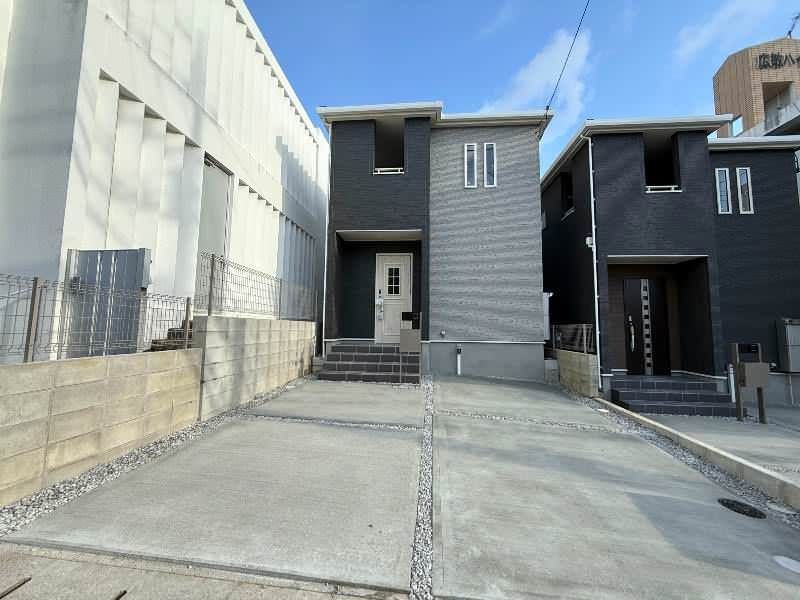 New 3LDK House for Sale in Ginowan, Okinawa - Thumbnail 2