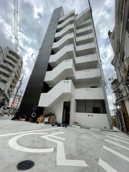 1K Apartment for Rent near Asato Station, Naha, Okinawa - Thumbnail 2