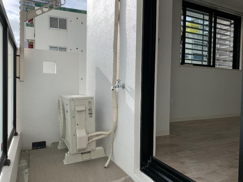 1K Apartment for Rent near Asato Station, Naha, Okinawa - Thumbnail 3