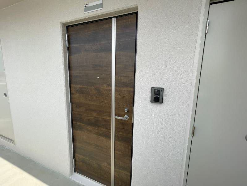 Modern 1K Apartment for Rent in Urasoe, Okinawa - Thumbnail 2