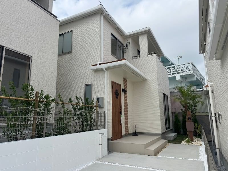 New 4LDK House for Sale in Yaese-cho, Okinawa - Thumbnail 2