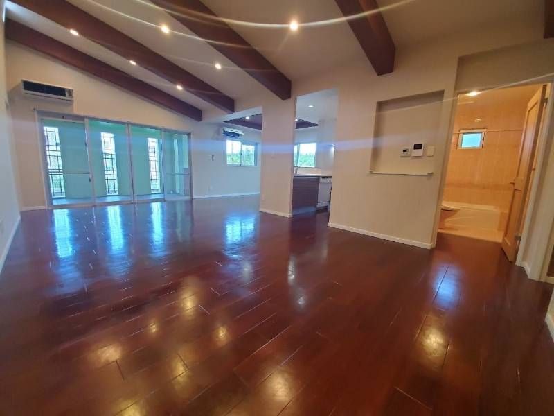 3LDK Single-Story House with Garden and Rental Income in Uruma - Image 1