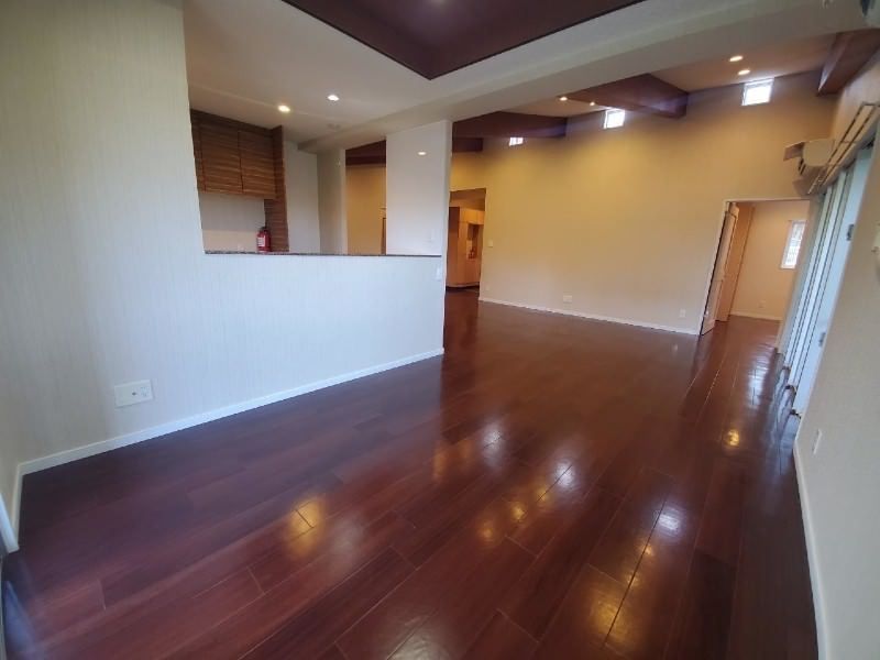 3LDK Single-Story House with Garden and Rental Income in Uruma - Thumbnail 3