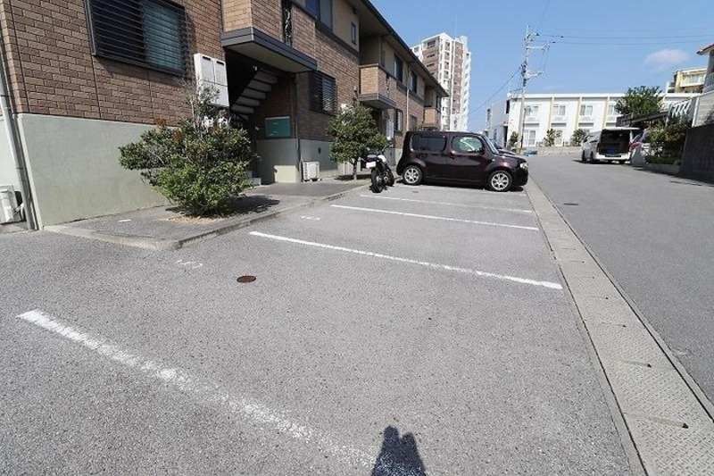 Le Ciel Chatan 2DK Apartment for Rent in Okinawa - Thumbnail 2