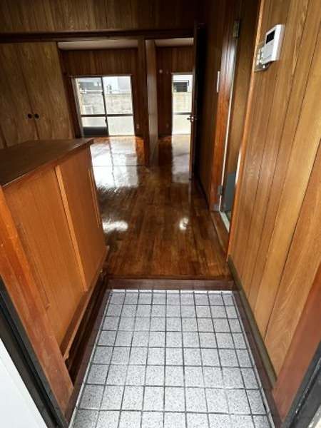 2DK Apartment for Rent in Yomitan Village, Okinawa - Thumbnail 2