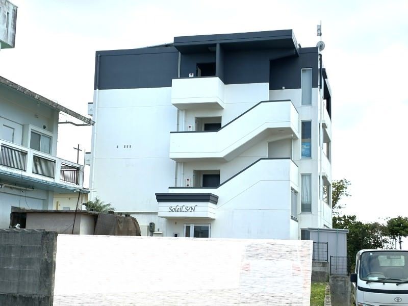 3LDK Rental Apartment Building for Sale in Uruma, Okinawa - Thumbnail 2