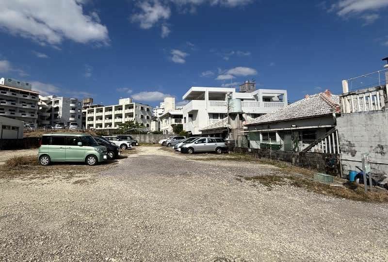 Light Vehicle Parking Space for Rent in Naha City, Okinawa - Thumbnail 2