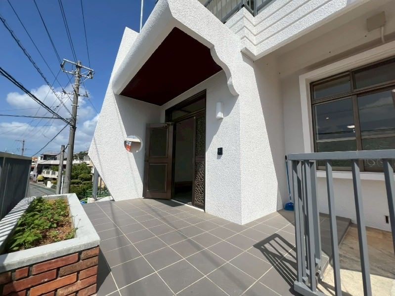 4LDK Detached House with Garden for Sale in Uruma City, Okinawa - Thumbnail 2