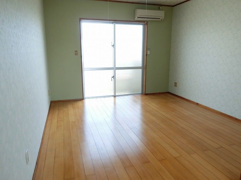 1R Apartment for Rent in Nakagusuku, Okinawa - Near University - Thumbnail 4