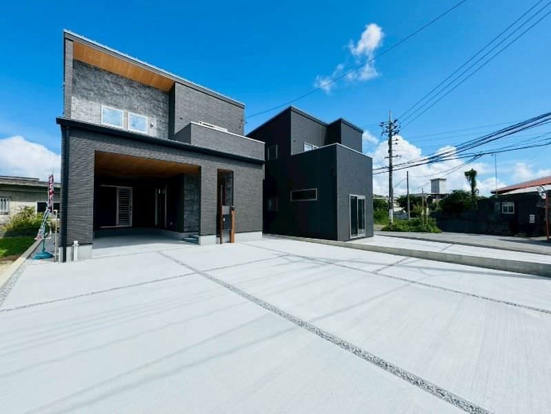 New 3LDK Wooden House in Uruma City, Okinawa - Thumbnail 2