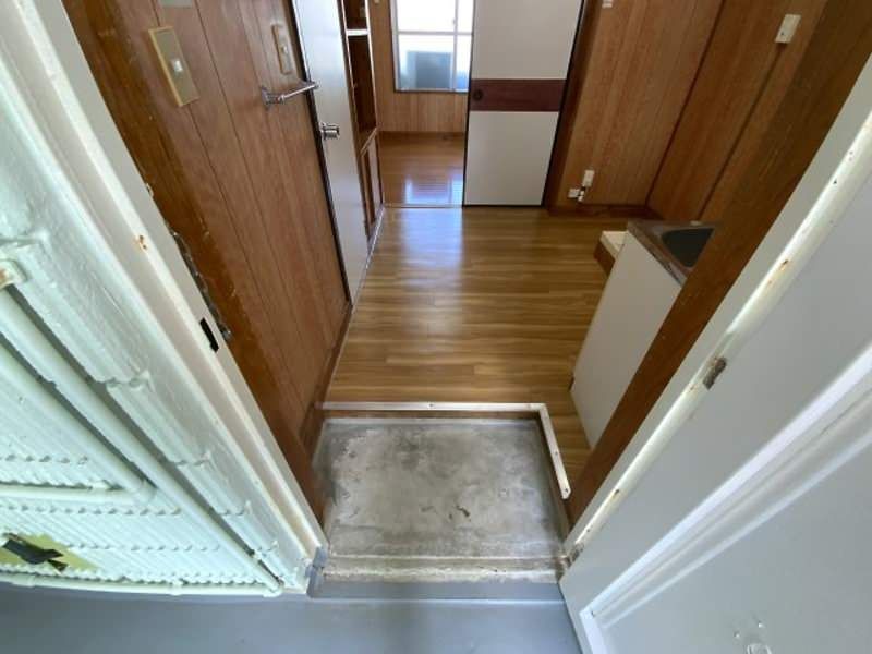 1K Apartment for Rent in Shishi, Ginowan City, Okinawa - Thumbnail 2