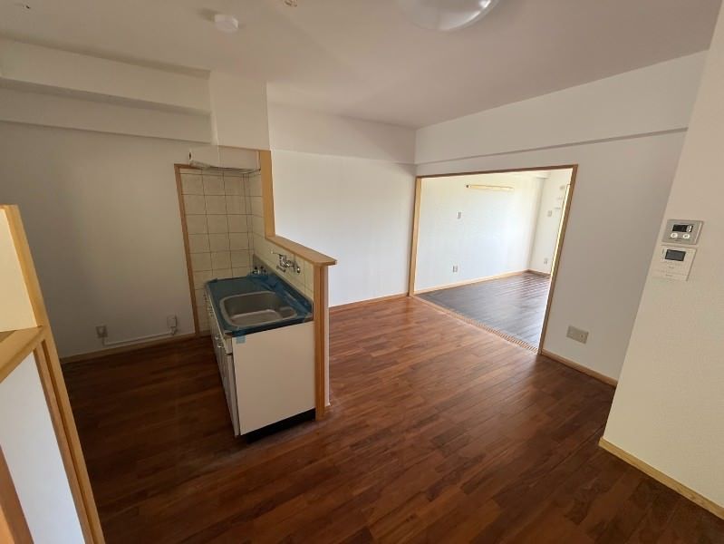 New 2025 3LDK Apartment for Rent in Nishihara, Okinawa - Thumbnail 3