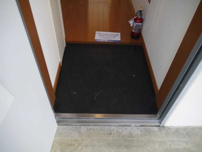 1K Apartment for Rent in Uruma City, Okinawa - Thumbnail 3