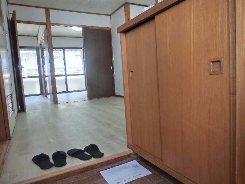2DK Apartment for Rent in Urasoe City, Okinawa - 40.26 sqm - Thumbnail 4
