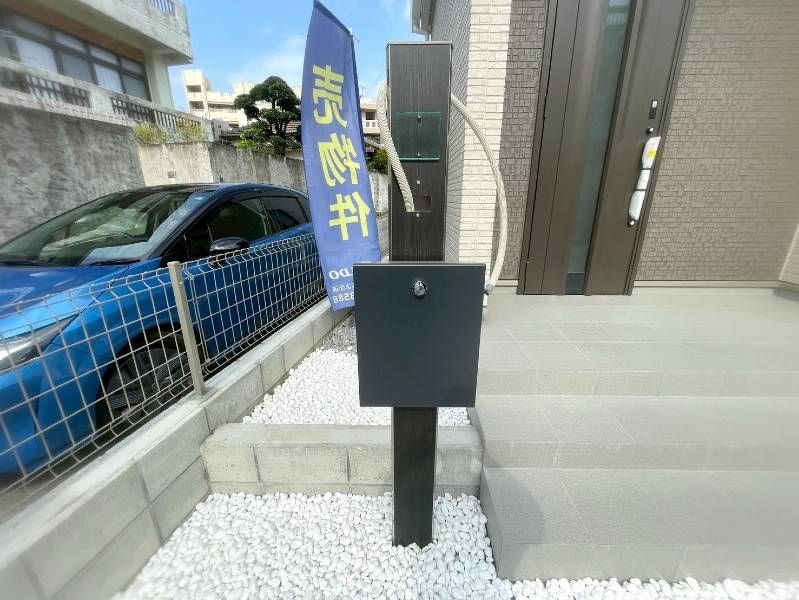 New 4LDK House with Walk-in Closet in Okinawa City - Thumbnail 3