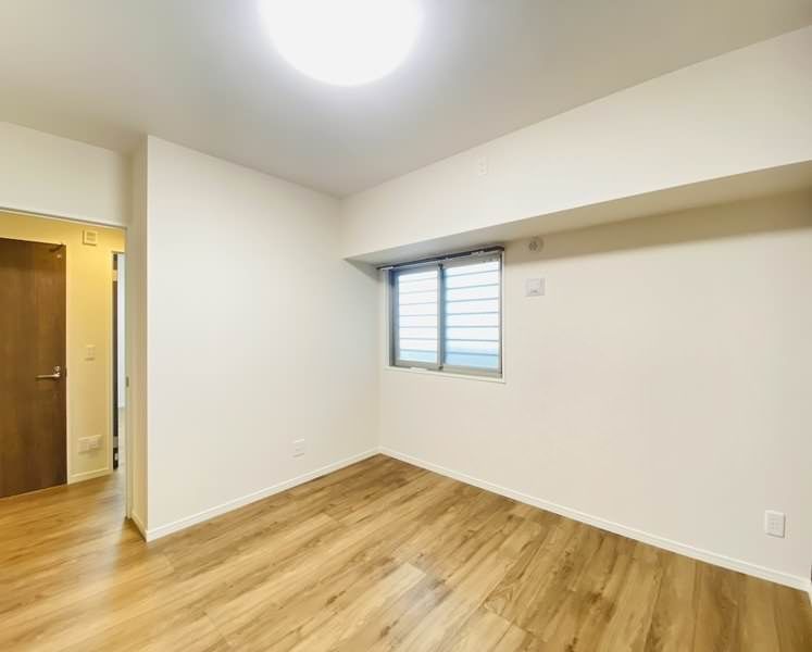 Bears Court Kuwae Central: Pet-Friendly 2LDK Apartment in Chatan, Okinawa - Thumbnail 4