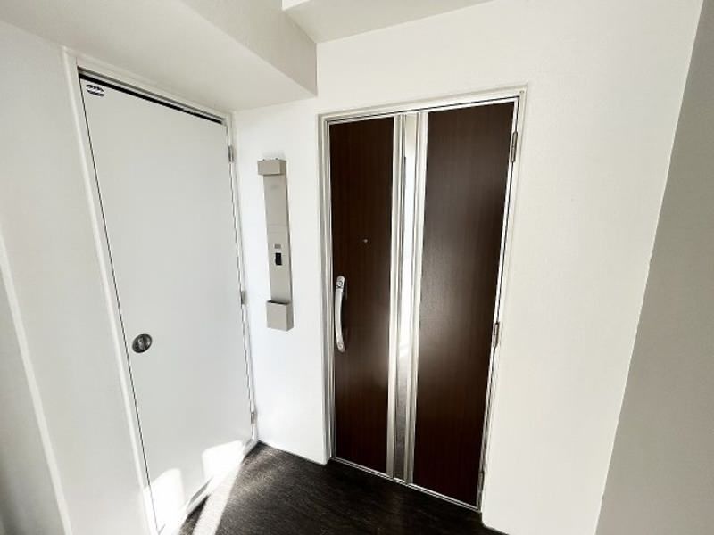 2019-Built 4LDK Corner Apartment in Naha's Makishi Near Kokusai-dori - Thumbnail 4