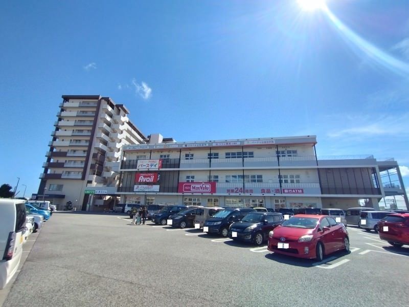 4LDK Ocean View Apartment for Sale in Trust Yamasato Hills, Okinawa - Thumbnail 3